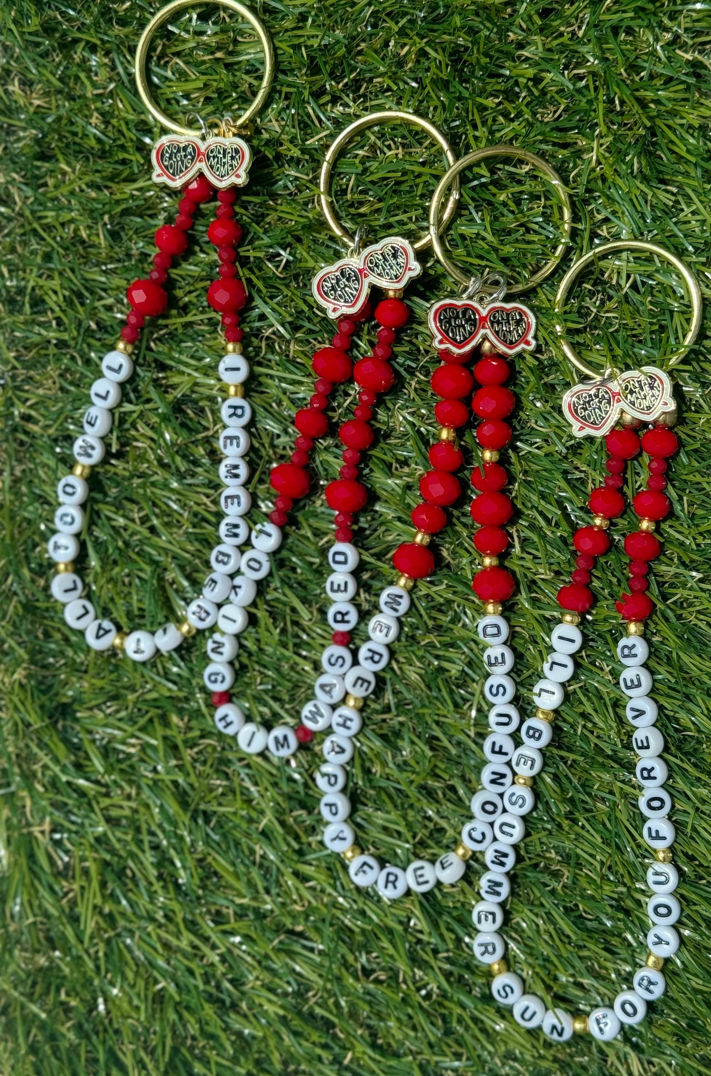 Red Lyric Keychain – Taylor Swift-Inspired Accessory